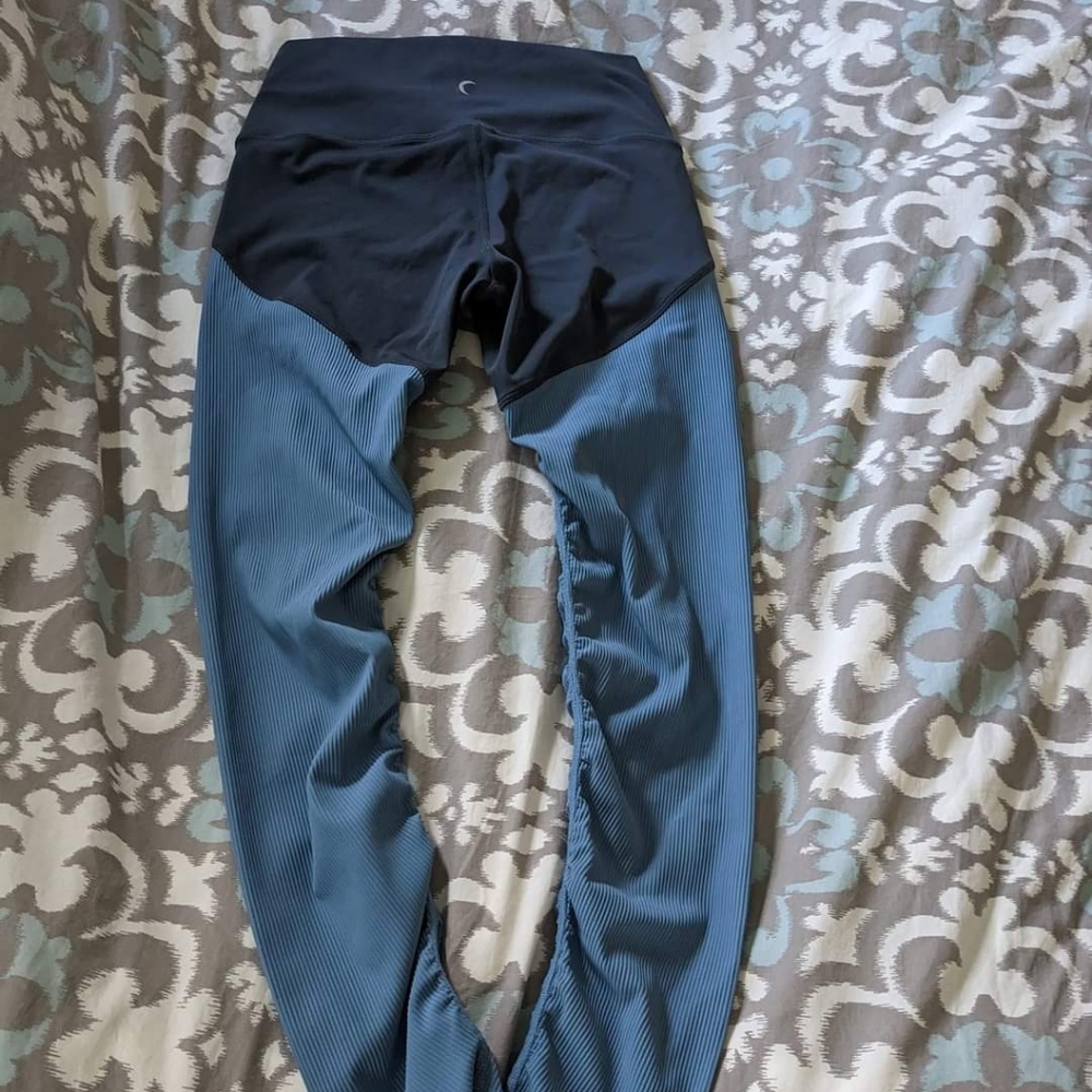 Zyia leggings